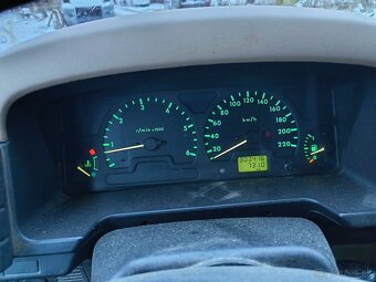 Land Rover Discovery II - 20