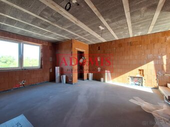 Predám 4-izbový veľký tehlový dom 220m2 Nižná Hutka,garáž,2x - 20