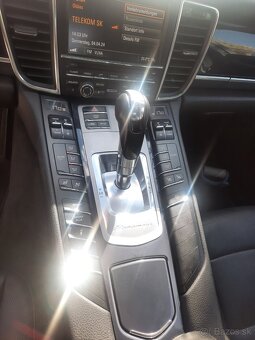 Porsche Panamera - 20