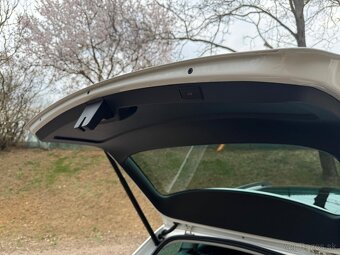 Škoda Octavia 3 2.0 TDI DSG - 20