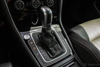 VW Golf R Variant 221kW DSG Panorama, Koža, ACC - 20