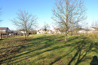 Na prenájom priestranný rodinný dom v obci Modra nad Cirocho - 20