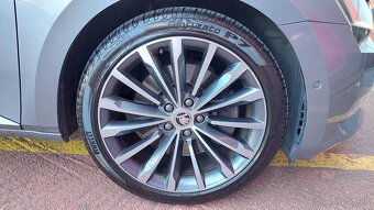 Škoda Superb 2.0 TSI 206kW 4x4 DSG6 Laurin & Klement - 20