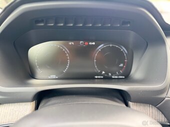 Volvo XC90 2,0 D5 AWD INSCRIPTION I.majitel najeto 113.tis - 20