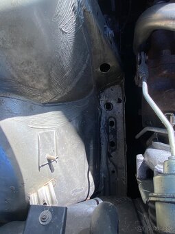Predám BMW E30 - 20