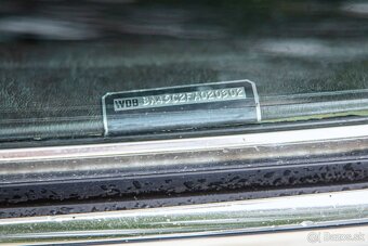 Mercedes-Benz SL 380 R107 - 20