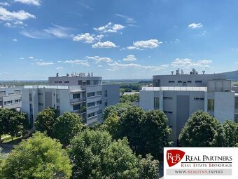 Predaj, Luxusný 4 izbový byt, 180 m2 + 25 m2, Condominium Re - 20