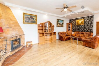 NA PRENÁJOM 5 IZBOVÝ RODINNÝ DOM S VEĽKÝM POZEMKOM 2864m2 |  - 20