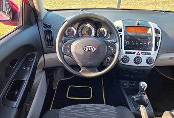 Kia Ceed 1.4 16V 77KW/105 koní R.V.11/2008 - 20