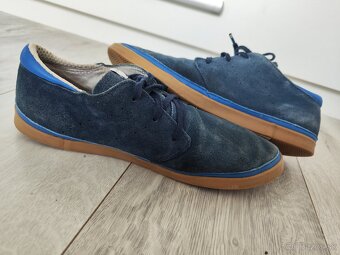 ADIDAS 41-42 - 20