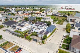 RODINNÁ VILA, HRUBÁ BORŠA, OKR. SENEC, CELOROČNÉ WELLNESS - - 20
