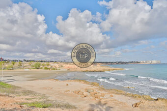 Dom 3+1 s bazénom Orihuela Costa-Playa Flamenca, Španielsko - 20