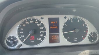 Mercedes-Benz B180 - 20