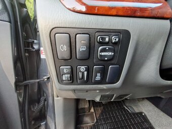 Toyota Land Cruiser - 20