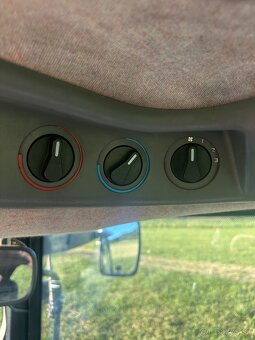 New Holland TS90 - 20