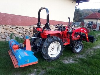 Traktor , malotraktor s čelným nakladačom - 20
