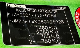 Mazda 2 1.3 benzín 152 000km - 20