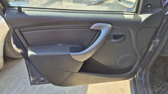 Dacia Duster 1,6i 77kw kód motora: K4M F6 - 20