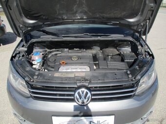 VW TOURAN 1,4CGI 110KW CNG bez koroze 05/2011 - 20