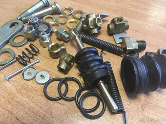 Uaz 469 Gaz, Volga predám diely na brzdy - 20