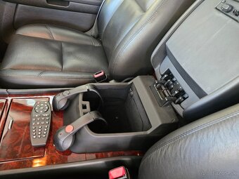 Cadillac Escalade 6,2 benzín LPG AUTOMAT, 7. MIEST - 20