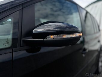 Volkswagen Touran - 20
