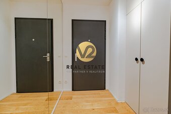 Na PREDAJ Exkluzívny 3i.izb byt s terasou v krásnej časti Br - 20