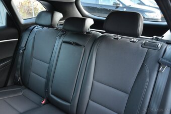 Hyundai i30 CW 1.60 SR voz, 1. maj, Serv. história, TOP výba - 20