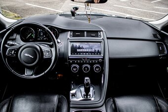 Jaguar E-Pace 2.0 AT9 110kW AWD Black Edition odpočet DpH - 20