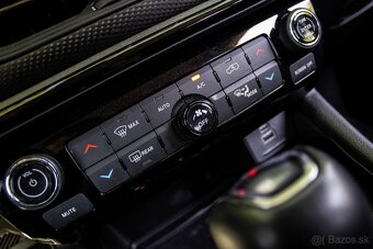 Jeep Compass 1.5 e-Hybrid A7 Night Eagle - 20