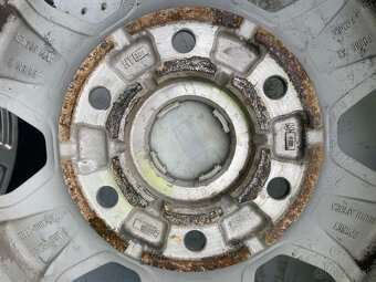 PREDÁM sadu 16" ALU disky Ford + letné pneumatiky NOKIAN - 20