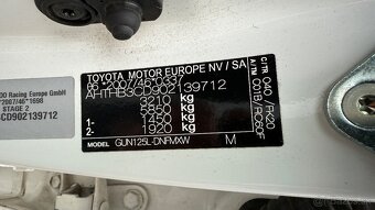 Toyota Hilux DC 2.4 I D-4D Live 4x4 - 20