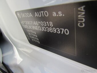 Škoda Octavia Combi 2.0 TDI RS DSG - 20
