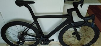Kompletný karbónový cestný bicykel s elektronickou prehadzov - 20