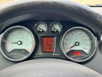 Peugeot 308 combi Automat 7 miest. - 20