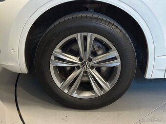 Volkswagen Touareg 3.0 TDI V6 R-Line 4Motion - 20