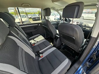 Volkswagen Touran 2.0 TDI Comfortline DSG - 20