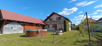 NA PREDAJ KOMFORTNÝ 4 IZBOVÝ RODINNÝ DOM S GARÁŽOU OŽĎANY - 20