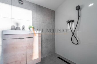 ALL INCLUSIVE l NA PREDAJ 6 IZB. NADŠTANDARDNÝ RODINNÝ DOM,  - 20
