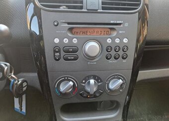 Suzuki Splash 1,0 GLS benzín manuál 50 kw - 20