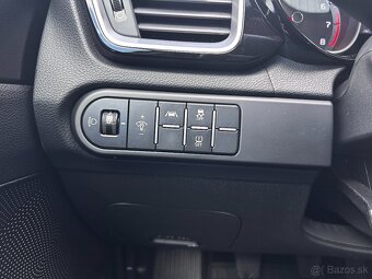 Kia CEED SW 1,5TGDi 118kW MT6 GOLD PLUS - 20