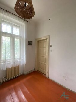 Unikátny, historický, veľký byt v centre. - 20
