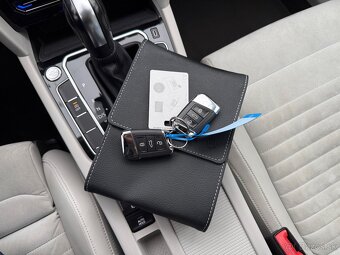 Volkswagen Passat Variant 2.0 TDI DSG 4motion 147kw - 20