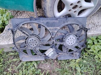 Predám náhradné diely audi a4 b8.5 facelift - 20