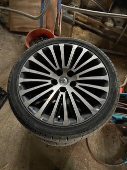 Skoda superb 2,0 tsi 147kw - 20