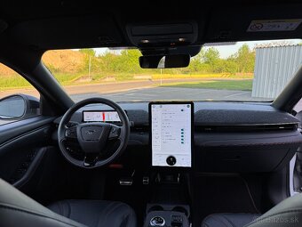 Ford Mustang Mach-E 75.7kWh Premium AWD STD ODPOCET DPH - 20