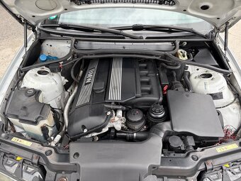 BMW e46 325i touring - 20