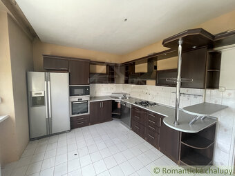 Päťizbový rodinný dom vo vyhľadávanej časti Nových Zámkov - 20