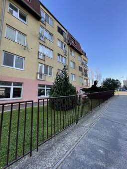 PRAKTICKÝ BYT V TEHLOVOM BYTOVOM DOME s TERASOU A GARÁŽOU  - 20