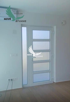 Na predaj vila s bazénom a výhľadom na more v Chorvátsku - P - 20